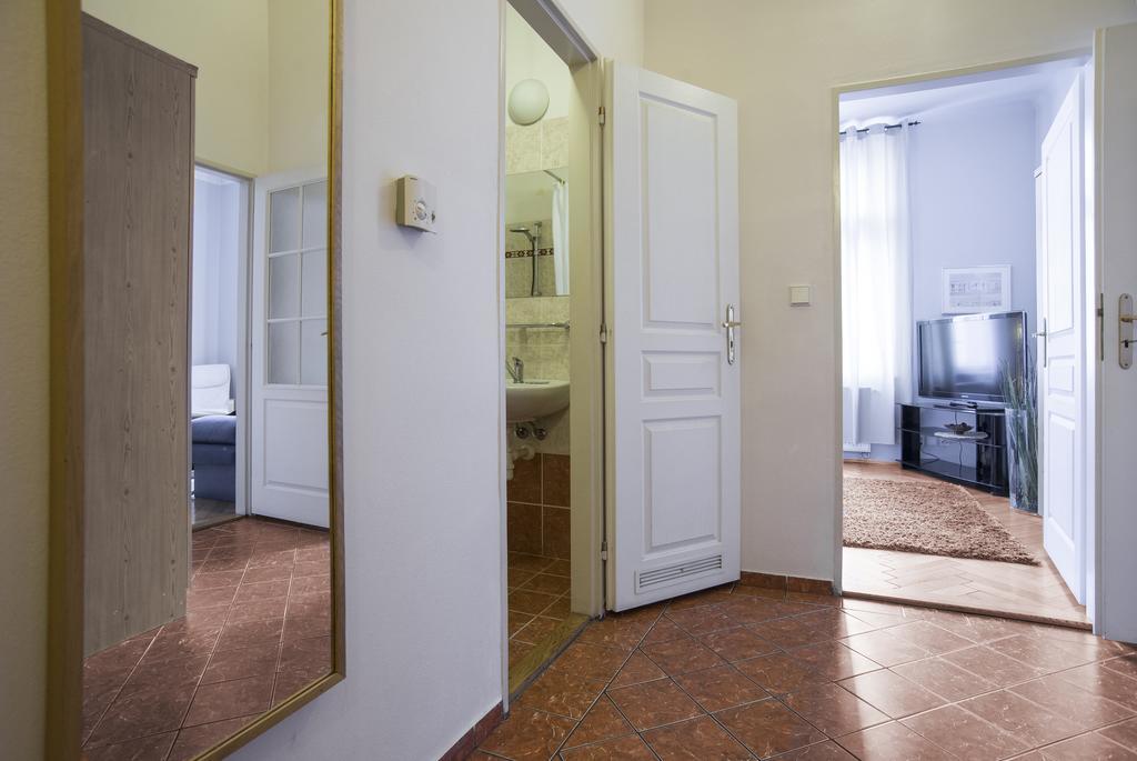 Apartment Dusni Prag Rum bild